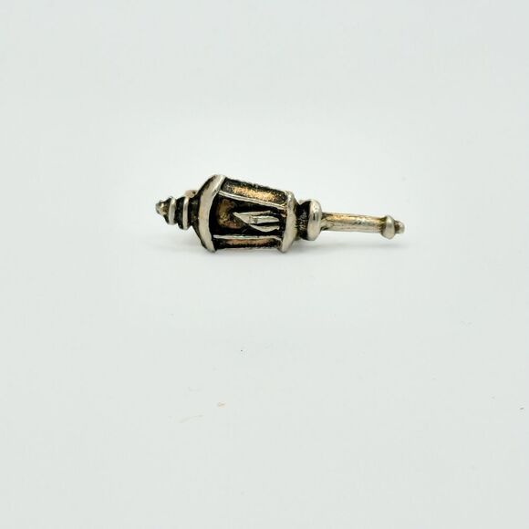 5/$25 Vintage two tone torch lamp brooch pin - Picture 3 of 7